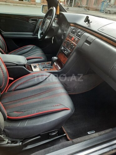Mercedes E 240 1998, 340,000 km - 2.4 л - Gəncə