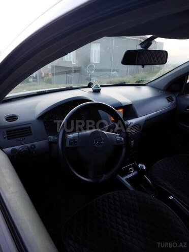 Opel Astra 2005, 250,000 km - 1.4 l - Bakı