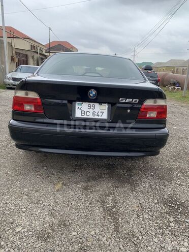 BMW 528 1999, 348,000 km - 2.8 l - Bakı