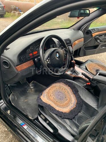 BMW 528 1999, 348,000 km - 2.8 l - Bakı