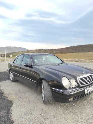 Mercedes E 240 1999, 240,000 km - 2.4 l - Bakı