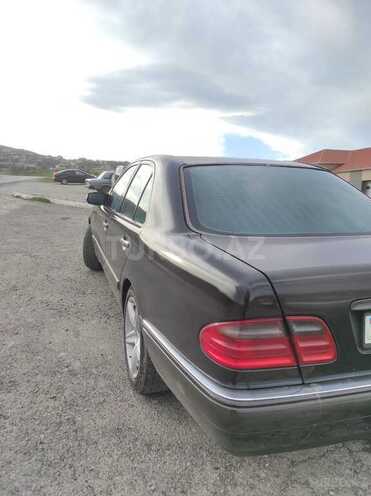 Mercedes E 240 1999, 240,000 km - 2.4 l - Bakı