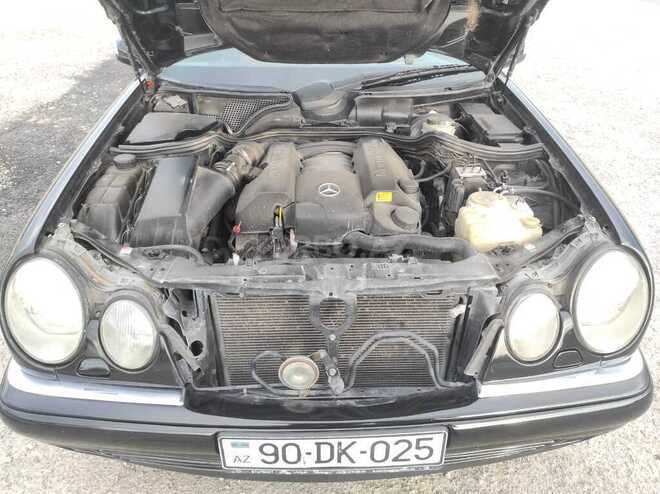 Mercedes E 240 1999, 240,000 km - 2.4 l - Bakı