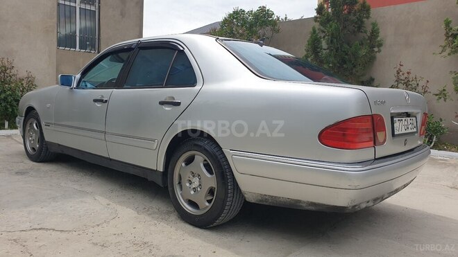 Mercedes E 230 1997, 310,000 km - 2.3 l - Bakı