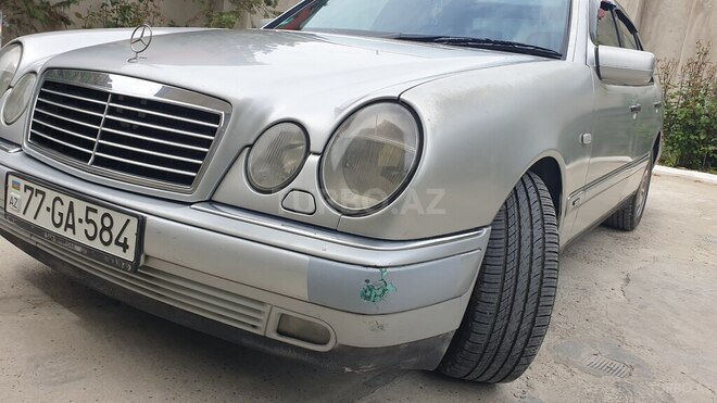 Mercedes E 230 1997, 310,000 km - 2.3 l - Bakı