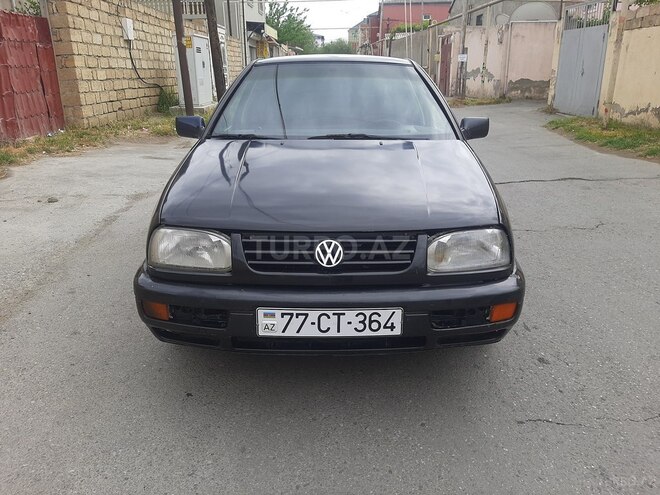 Volkswagen Vento 1997, 228,000 km - 2.0 л - Bakı
