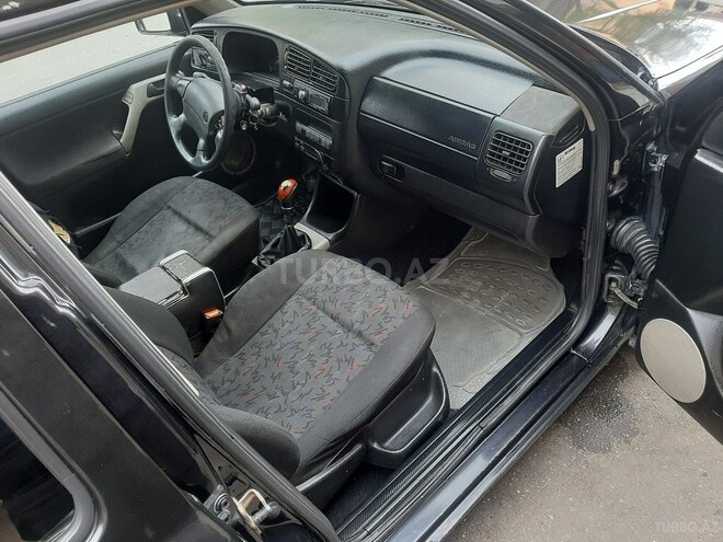 Volkswagen Vento 1997, 228,000 km - 2.0 л - Bakı