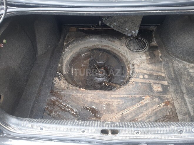 Volkswagen Vento 1997, 228,000 km - 2.0 л - Bakı