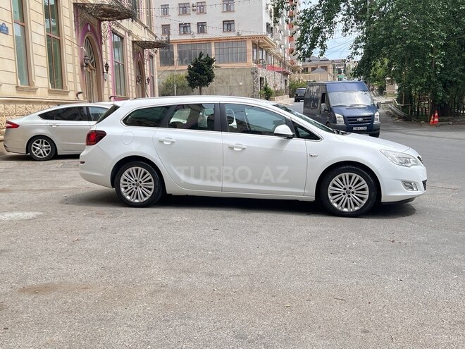 Opel Astra 2011, 231,128 km - 1.3 l - Bakı