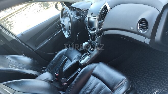 Chevrolet Cruze 2014, 144,048 km - 1.8 л - Zaqatala