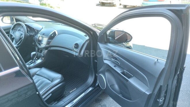 Chevrolet Cruze 2014, 144,048 km - 1.8 л - Zaqatala