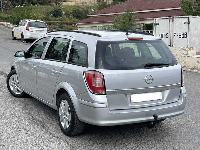 Opel Astra 2009, 151,500 km - 1.4 l - Bakı