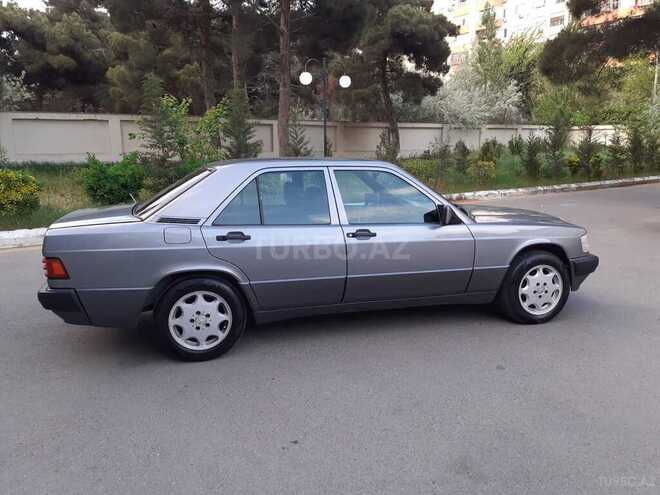 Mercedes 190 1992, 221,231 km - 1.8 l - Bakı