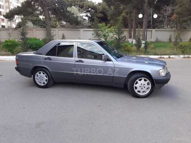 Mercedes 190 1992, 221,231 km - 1.8 l - Bakı