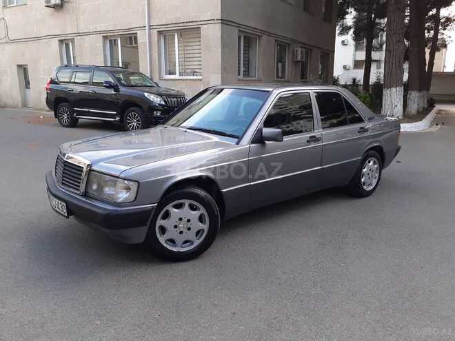 Mercedes 190 1992, 221,231 km - 1.8 l - Bakı