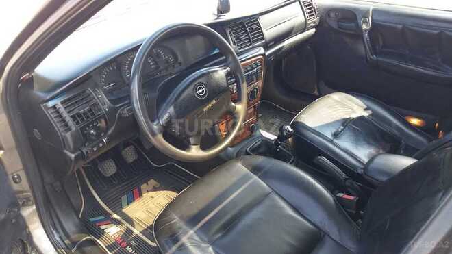 Opel Vectra 1996, 252,142 km - 2.0 л - Sumqayıt