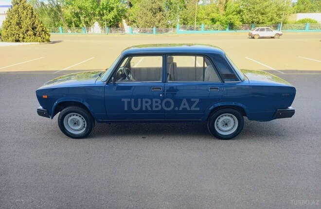 LADA (VAZ) 2107 2004, 83,000 km - 1.6 l - Qazax