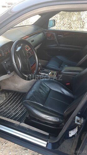 Mercedes E 230 1996, 413,000 km - 2.3 l - Xırdalan