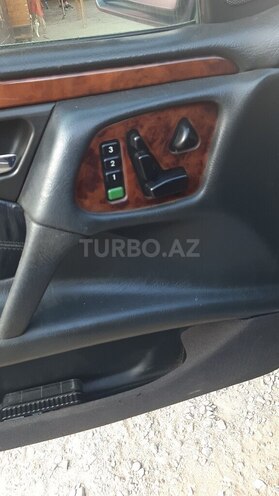 Mercedes E 230 1996, 413,000 km - 2.3 l - Xırdalan