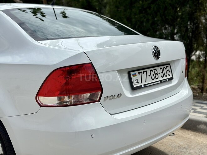 Volkswagen Polo 2014, 138,568 km - 1.6 l - Bakı