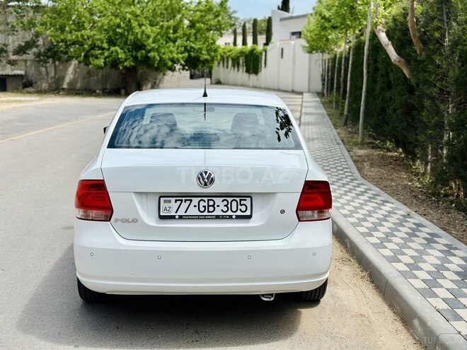 Volkswagen Polo 2014, 138,568 km - 1.6 l - Bakı
