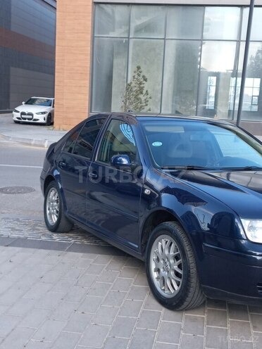 Volkswagen Bora 2000, 300,100 km - 2.0 l - Bakı