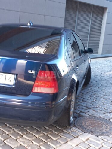 Volkswagen Bora 2000, 300,100 km - 2.0 l - Bakı