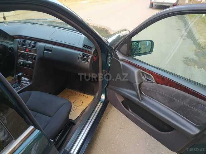 Mercedes E 230 1997, 25,644 km - 2.3 l - Sumqayıt