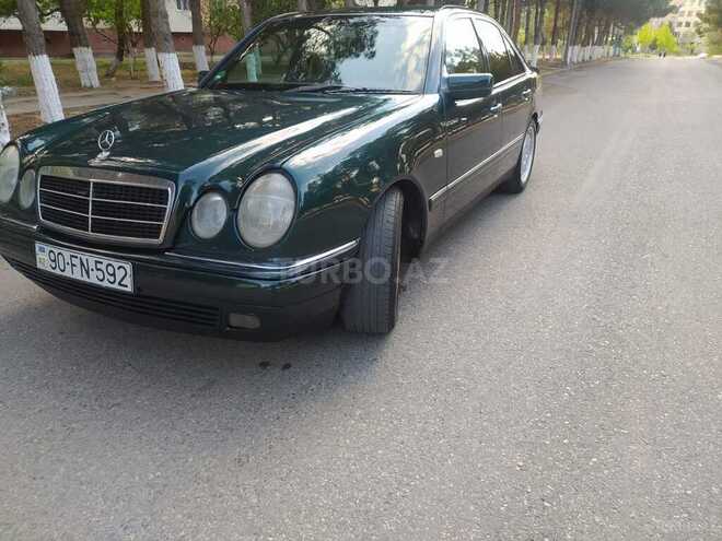Mercedes E 230 1997, 25,644 km - 2.3 l - Sumqayıt