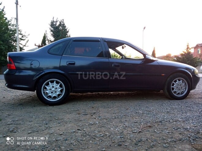 Opel Vectra 1996, 350,000 km - 2.0 l - Bakı