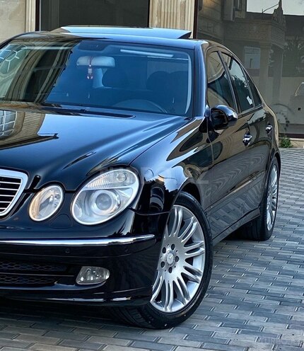 Mercedes E 320 2002, 318,000 km - 3.2 l - Bakı