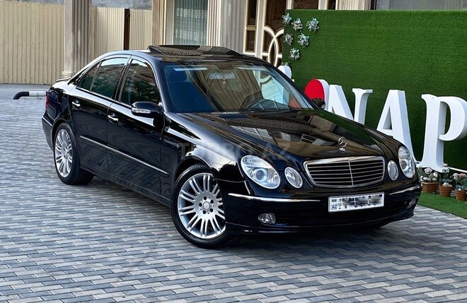 Mercedes E 320 2002, 318,000 km - 3.2 l - Bakı
