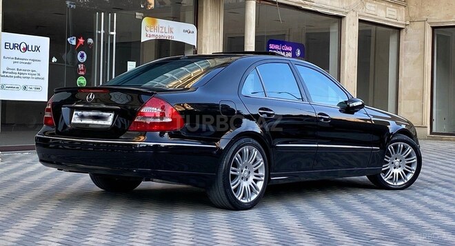 Mercedes E 320 2002, 318,000 km - 3.2 l - Bakı