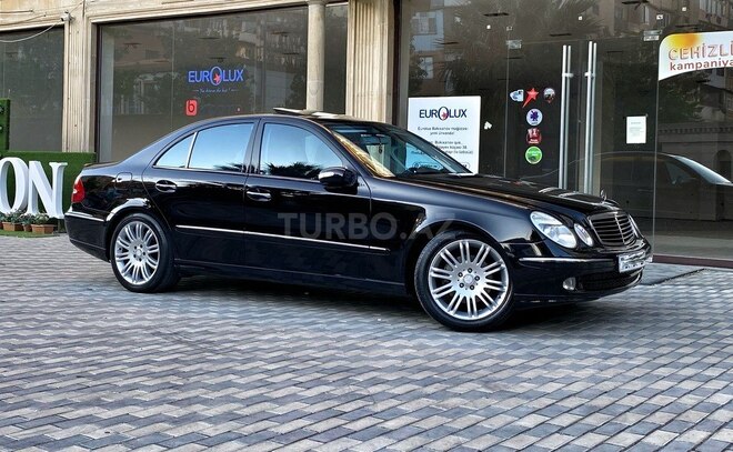 Mercedes E 320 2002, 318,000 km - 3.2 l - Bakı