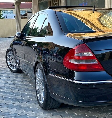 Mercedes E 320 2002, 318,000 km - 3.2 l - Bakı