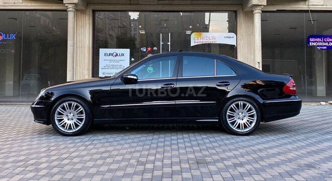 Mercedes E 320 2002, 318,000 km - 3.2 l - Bakı