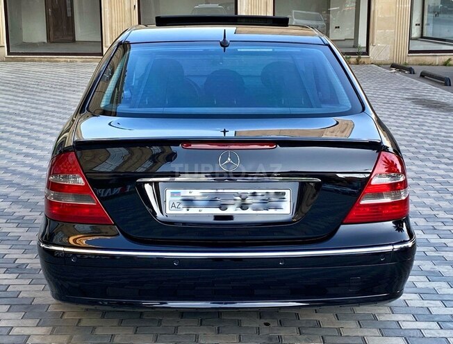 Mercedes E 320 2002, 318,000 km - 3.2 l - Bakı
