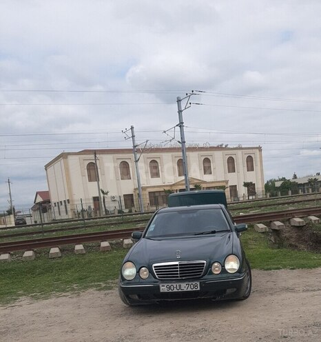 Mercedes E 240 2000, 290,000 km - 2.4 l - Kürdəmir