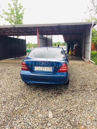 Mercedes C 320 2003, 233,000 km - 3.2 l - Lənkəran