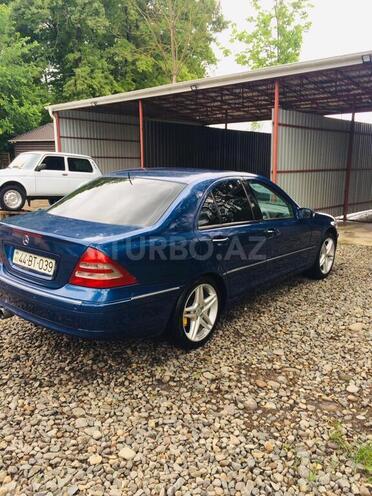Mercedes C 320 2003, 233,000 km - 3.2 l - Lənkəran