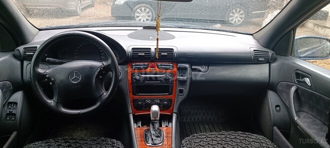 Mercedes C 220 2001, 400,000 km - 2.2 л - Bakı
