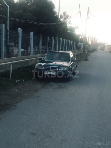 Mercedes C 220 1996, 280,000 km - 2.2 л - Bakı