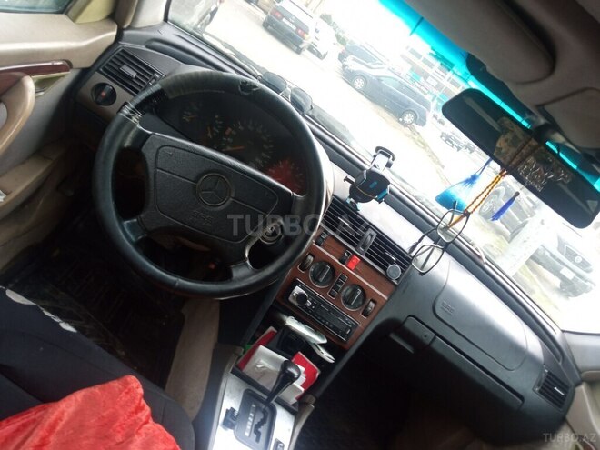 Mercedes C 220 1996, 280,000 km - 2.2 л - Bakı