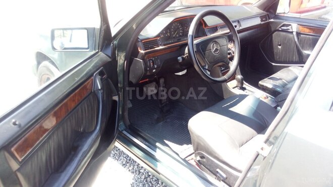 Mercedes E 300 1993, 371,000 km - 3.0 л - Cəlilabad