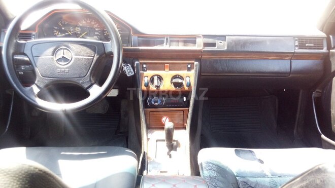 Mercedes E 300 1993, 371,000 km - 3.0 л - Cəlilabad