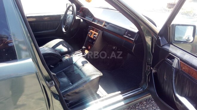 Mercedes E 300 1993, 371,000 km - 3.0 л - Cəlilabad
