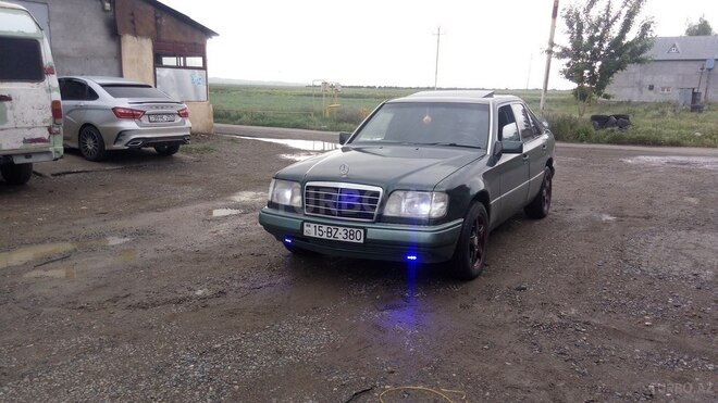 Mercedes E 300 1993, 371,000 km - 3.0 л - Cəlilabad