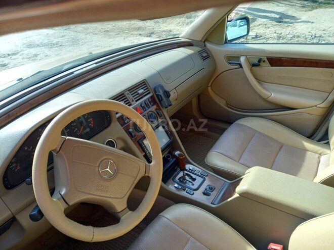 Mercedes C 230 1999, 335,000 km - 2.3 l - Bakı