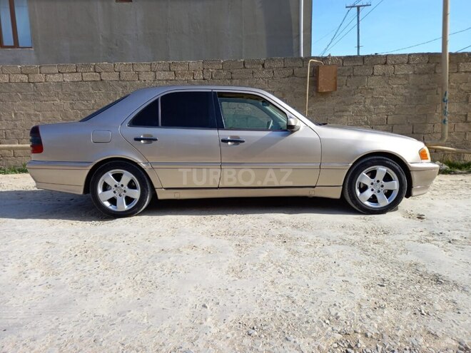 Mercedes C 230 1999, 335,000 km - 2.3 l - Bakı