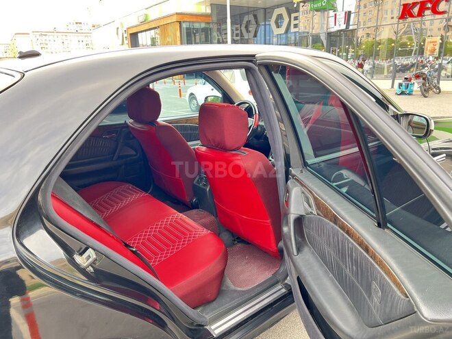 Mercedes E 240 1999, 294,000 km - 2.4 л - Bakı